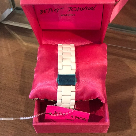 Betsey Johnson watch - Picture 4 of 5
